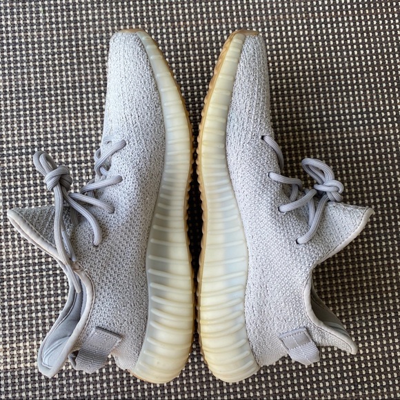 Adidas Yeesy Boost 350 V2 Sesame / Size 10 - Picture 4 of 16